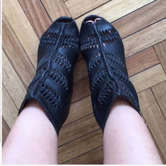 Sam Edelman Krosby Peep Toe Bootie Sz 8.5 - Picture 1 of 5
